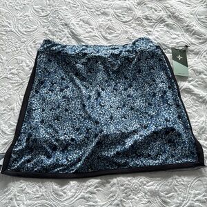 Hydrangea 16” Karrie golf skort